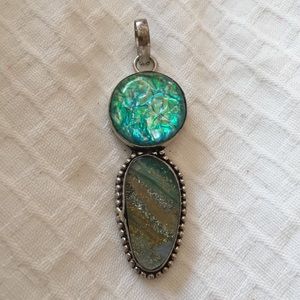 Pressed glass sterling plated pendant necklace